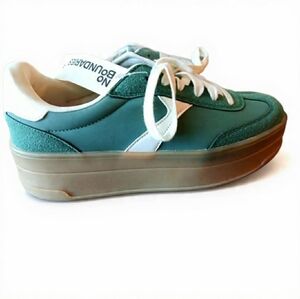 Gum Sole Green Sneakers- Womens 11-nwt